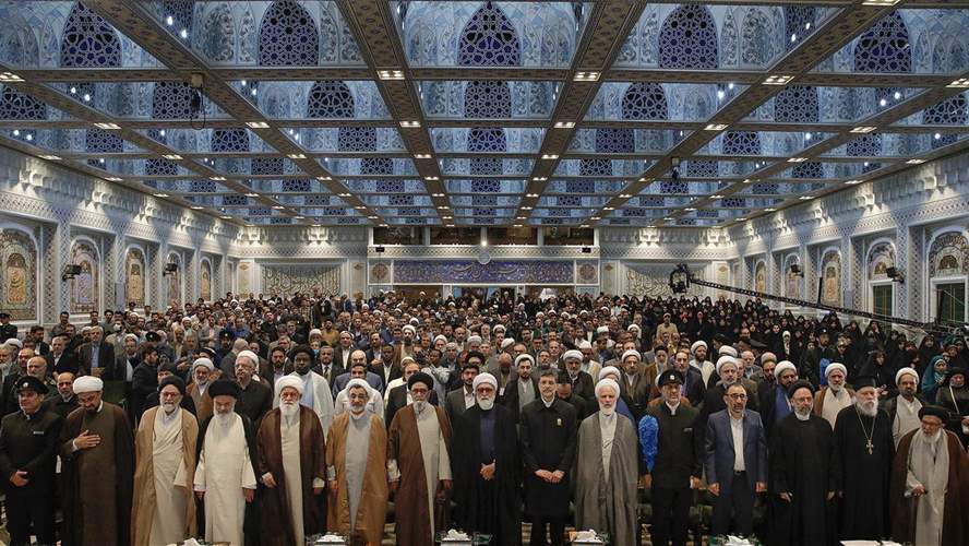 العلّامة فضل الله شارك في مؤتمر الإمام الرضا (ع) في مدينة مشهد الايرانية